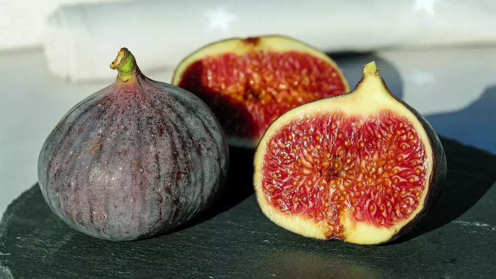 alimentacion-frutas-obesidad_502461096_155028902_1706x960